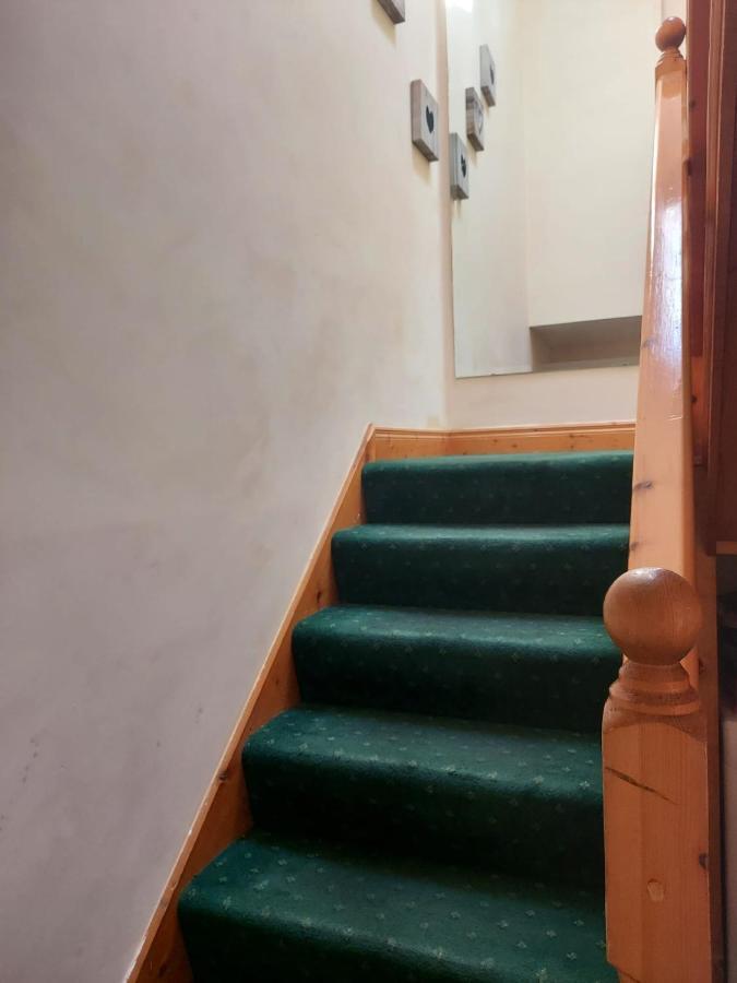 Edwards Cosy B&B Galway Eksteriør billede